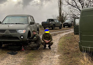 Kogenud automehaanik (3 foto / 5)