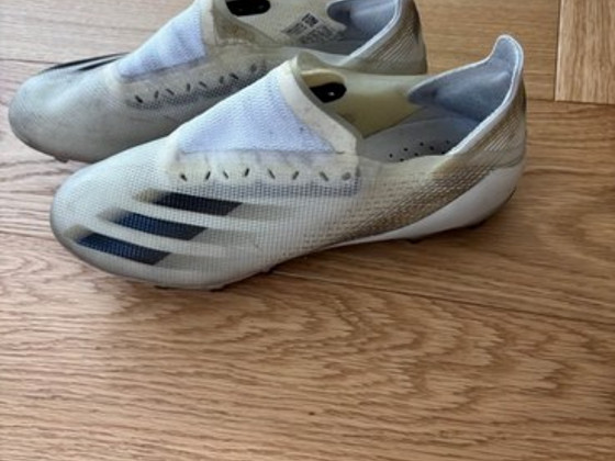 Adidas x Ghosted fluroskin jalgpalli putsad s.39 1/3