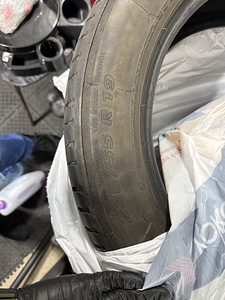Продаются 4x летние шины Michelin 235/55 R19 (3 фото из 4)