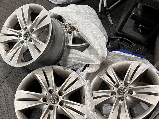 Müüa BMW originaal valuveljed