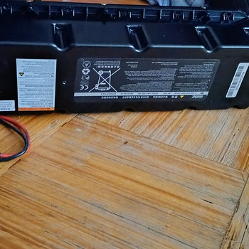 Продам оригинальную батарею для ninebot g30