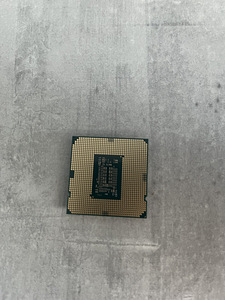 Процессор i3-10100f (3 фото из 4)