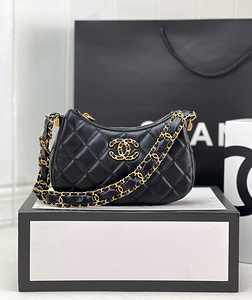 Chanel must kott (2 foto / 3)