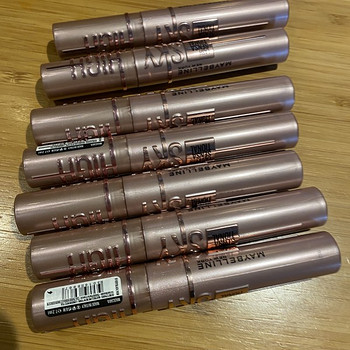 Müüa Maybelline ripsmetušš, uus ja kasutamata.