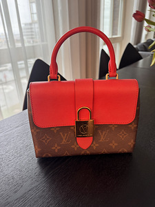 Louis Vuitton Locky (1 foto / 2)