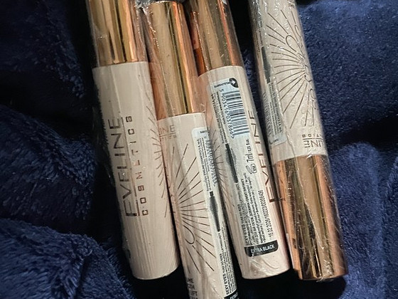 Продам тушь от евелин косметикс. Eveline cosmetics.