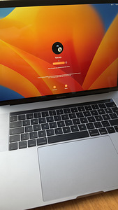 Macbook pro 15-inch 16gb 2017 (4 foto / 6)