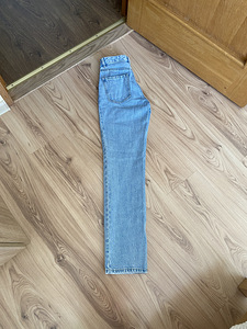 Новые джинсы Stradivarius из хлопка прямого кроя размер 32 (2 фото из 2)
