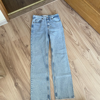 Новые Stradivarius D98 ВИНТАЖНЫЕ ДЖИНСЫ размер 34.
