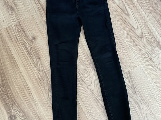 Uueväärne Zara skinny teksad suurus 34