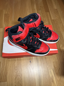 Nike 37,5 (23,5) (1 фото из 7)