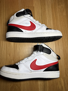 Nike 37,5 (23,5) (6 фото из 7)