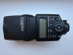 Canon EOS 5D Mark III, Gitzo GT2530, Speedlite 430EX II etc. (4 фото из 6)