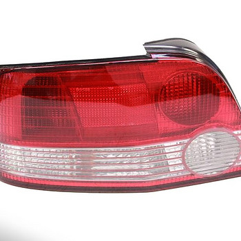 Mitsubishi Galant tagatuled