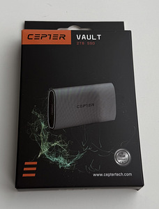 Cepter Vault 2 TB External SSD Storage , Black (1 фото из 4)