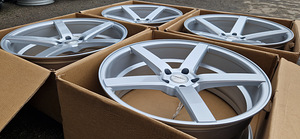 R22 Vossen erilaiused 5x120 - UUS (6 foto / 9)