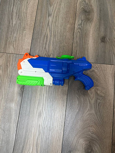 Nerf (1 foto / 1)