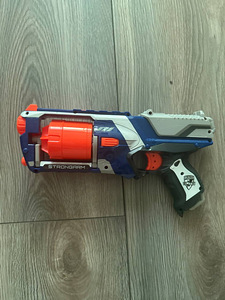 Nerf (1 foto / 1)