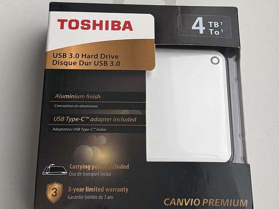 Toshiba Canvio Premium 4TB, USB 3.0 , Silver