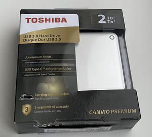 Toshiba Canvio Premium 2TB USB 3.0 , Silver (1 фото из 2)