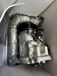 Новый компрессор кондиционера Denso 10PA17C / DCP17010 для M (3 фото из 8)