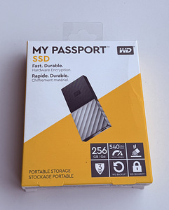 Western Digital WD MyPassport SSD 256GB (1 фото из 5)
