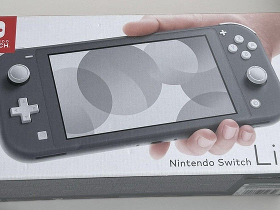 Nintendo Switch Lite Turquoise / Coral / Grey