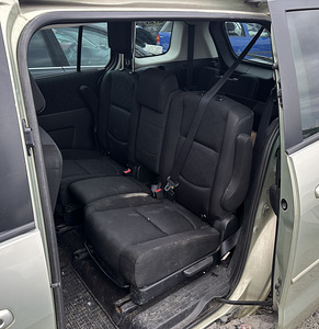 MAZDA 5 1,8 BENSIIN VARUOSAD (6 foto / 9)