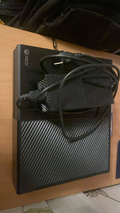 Продается Xbox (4 фото из 6)
