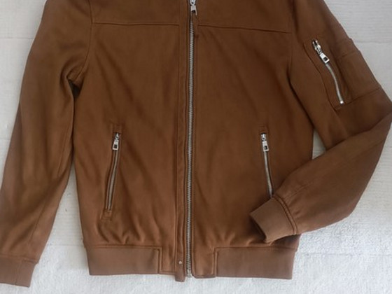 Zara куртка S-M