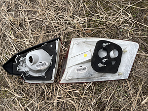 Задние фонари Ford Kuga 2008-2013 (2 фото из 5)