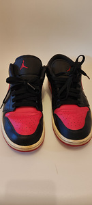 Nike Air Jordan (3 фото из 4)