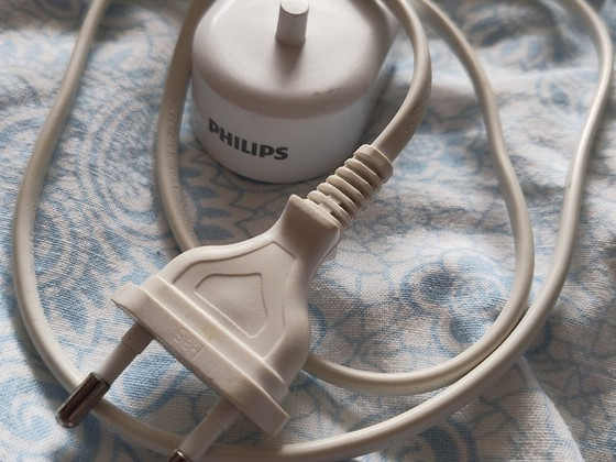 Зарядное устройство для зубной щетки Philips