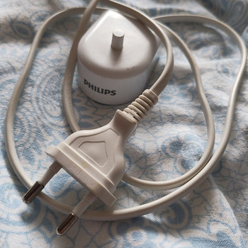 Зарядное устройство для зубной щетки Philips