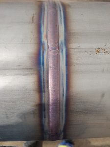 TIG сварщик (3 фото из 5)