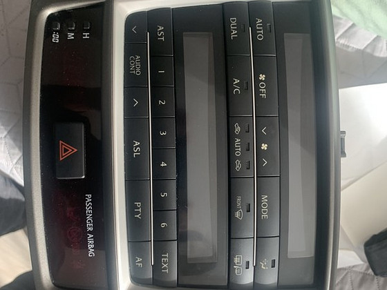 Автомагнитола Lexus is 250 2007