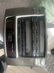 Автомагнитола Lexus is 250 2007 (1 фото из 2)