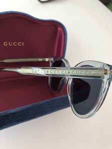 Очки солнцезащитные GUCCI (5 фото из 8)