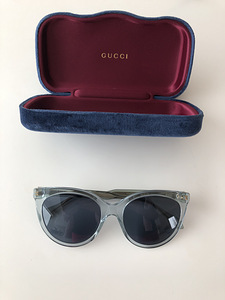 Очки солнцезащитные GUCCI (8 фото из 8)