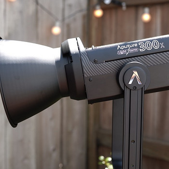 Aputure 300 x Storm Studio Lamp студийная лампа