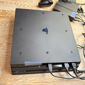 Игровая консоль Sony PlayStation 4 Pro 1 TB