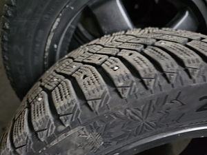 Nissan gtr skyline forged wheels w/studded winter tires,TPMS (8 foto / 10)