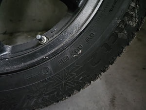 Nissan gtr skyline forged wheels w/studded winter tires,TPMS (10 foto / 10)