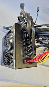Toiteplokk (PSU) VIC-1650, Yorjim LY-1800K, Zumax ZU-1850W (3 foto / 10)
