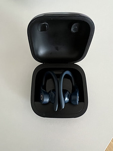 Powerbeats pro kõrvaklapid (1 foto / 3)