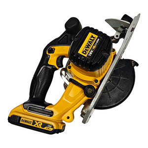 Циркулярная пила Dewalt DCS391 + аку 2Ah (3 фото из 5)