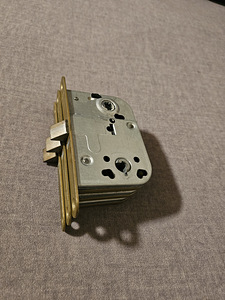ABLOY siseukse lukk 3tk (2 foto / 2)