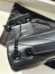 Сумка YSL Лоу Лоу Saint Laurent Loulou small bag (7 фото из 10)