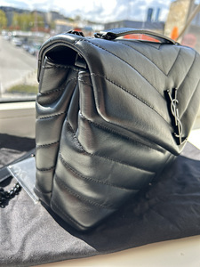 Сумка YSL Лоу Лоу Saint Laurent Loulou small bag (8 фото из 10)