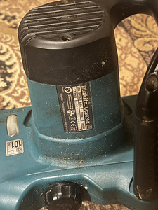 Электро пила makita (1 фото из 5)